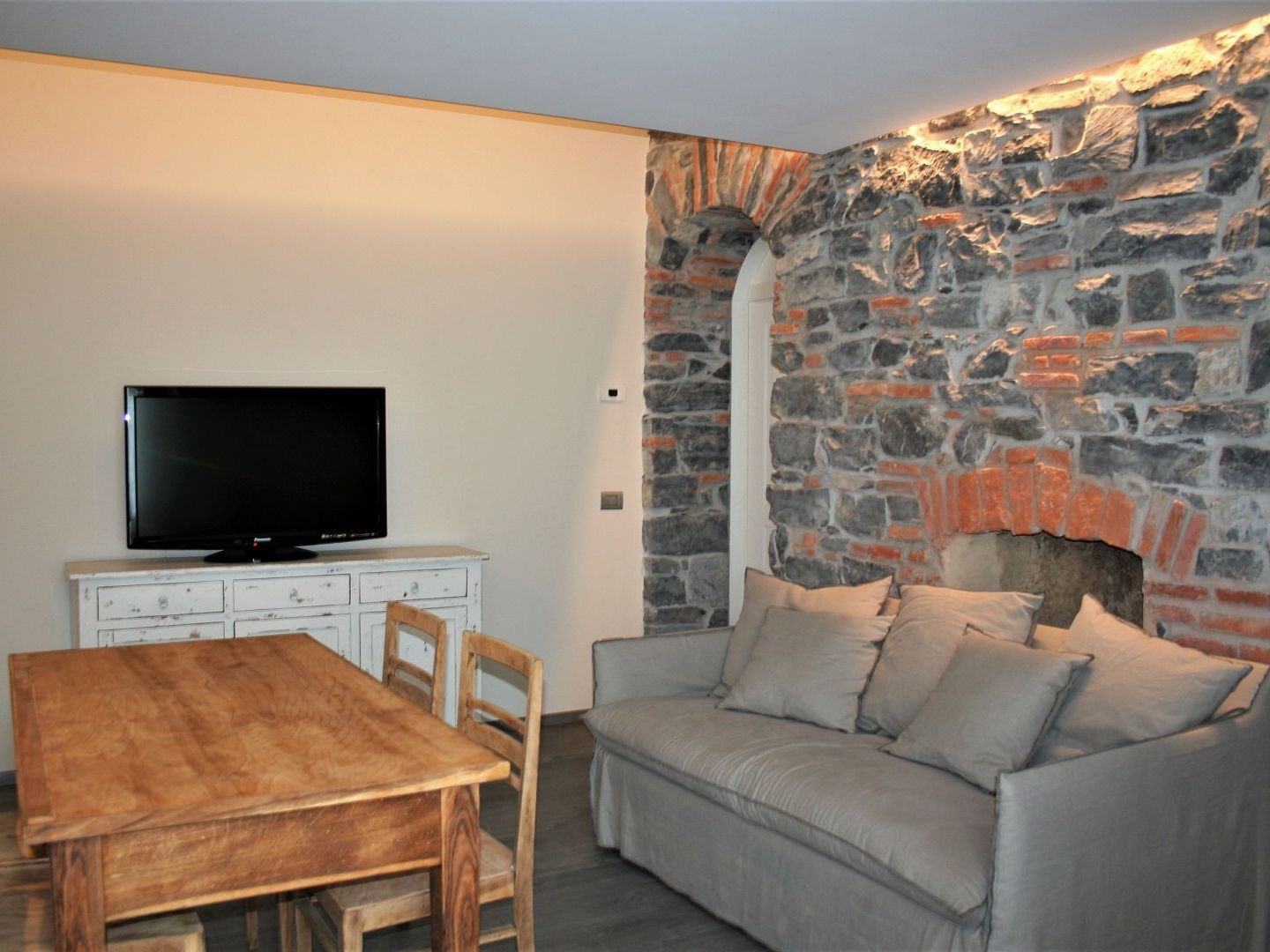 Joivy Elegant 1Br Flat Near City Centre Côme Esterno foto